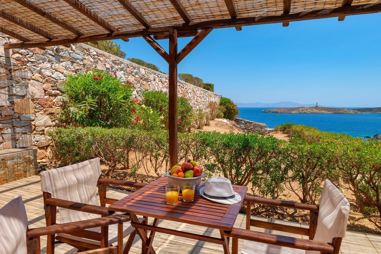 Sunrise Beach Suites Азолимнос Экстерьер фото