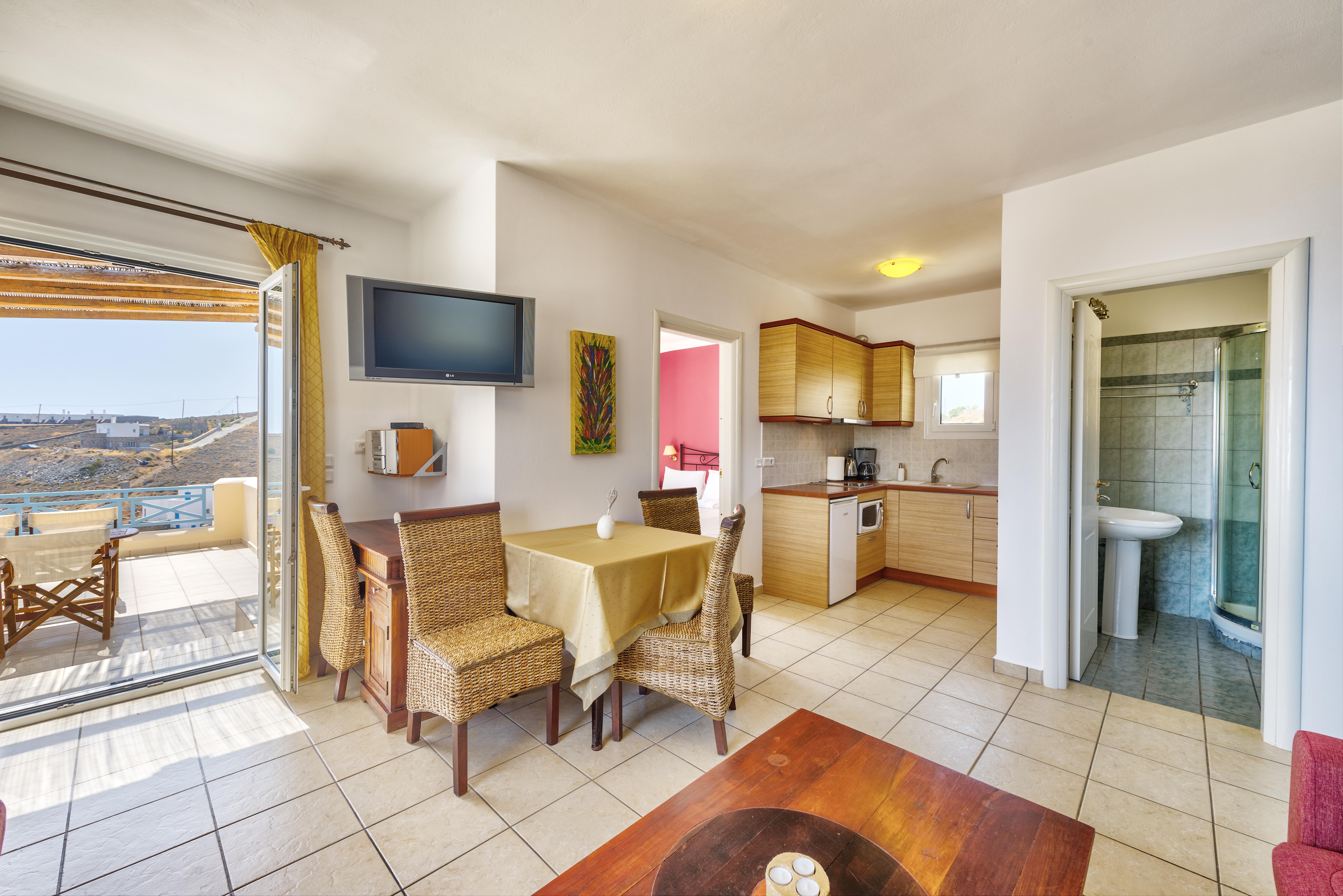 Sunrise Beach Suites Азолимнос Экстерьер фото