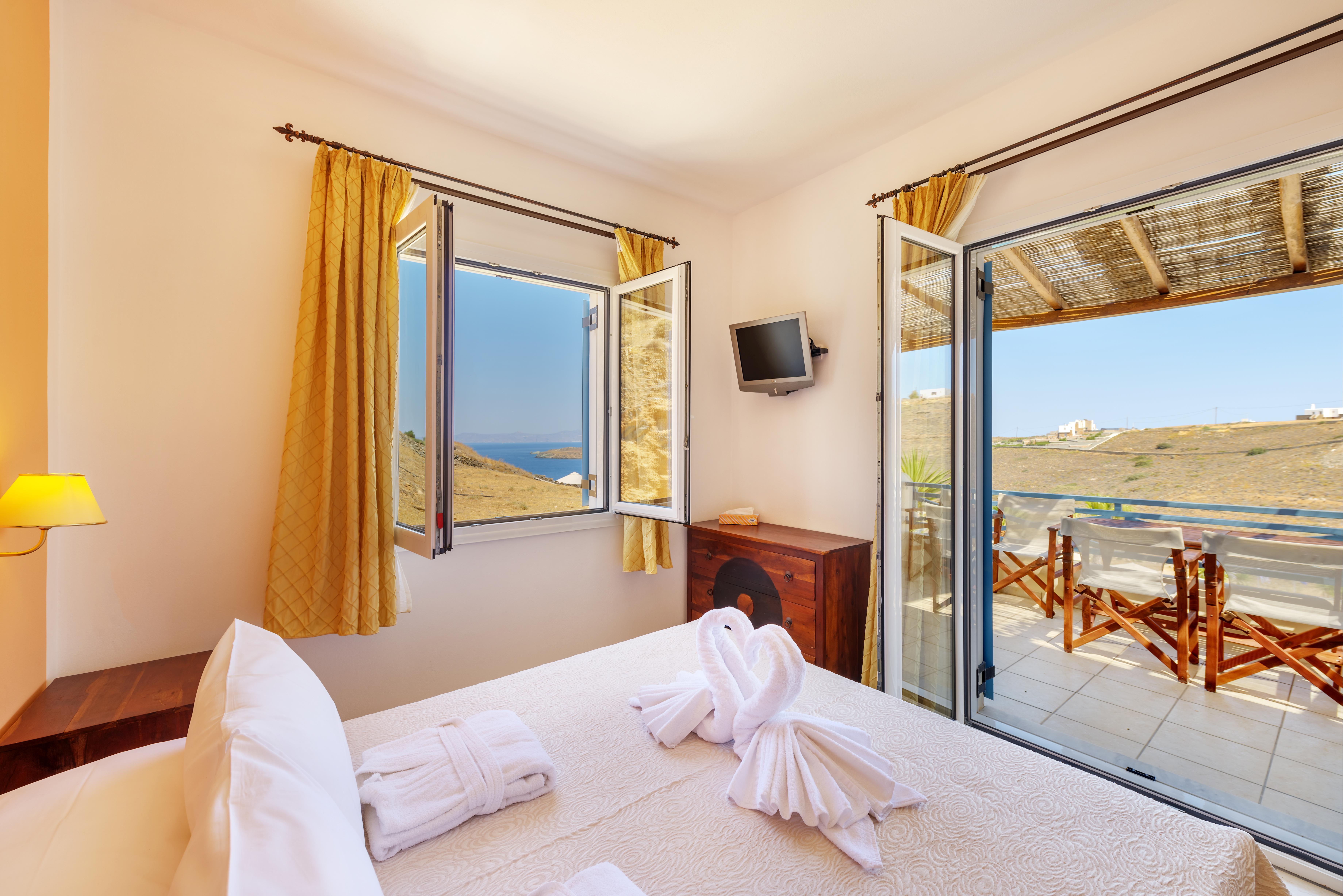 Sunrise Beach Suites Азолимнос Экстерьер фото