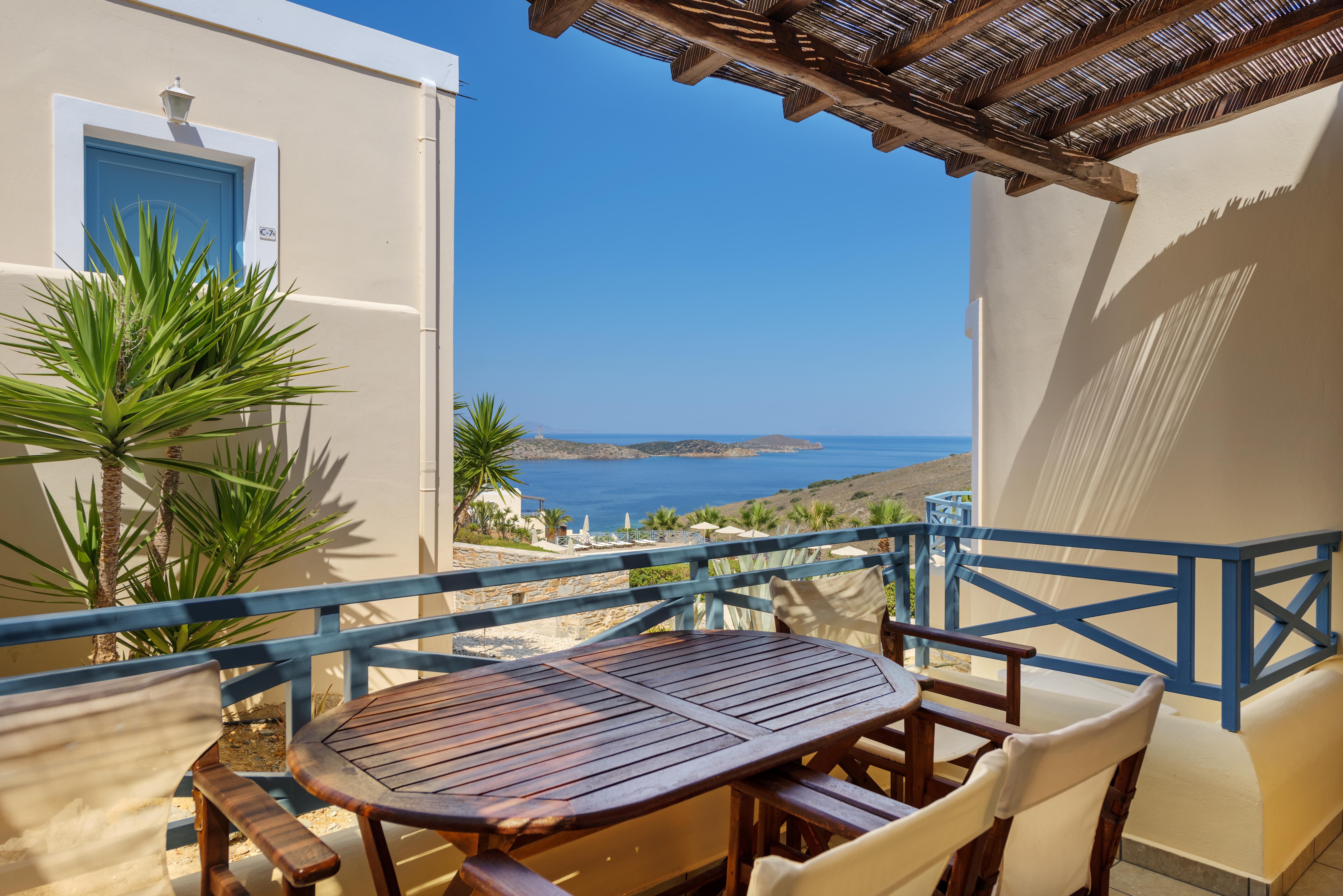 Sunrise Beach Suites Азолимнос Экстерьер фото